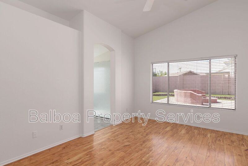 537 E Appaloosa Rd - Photo 7 of 18
