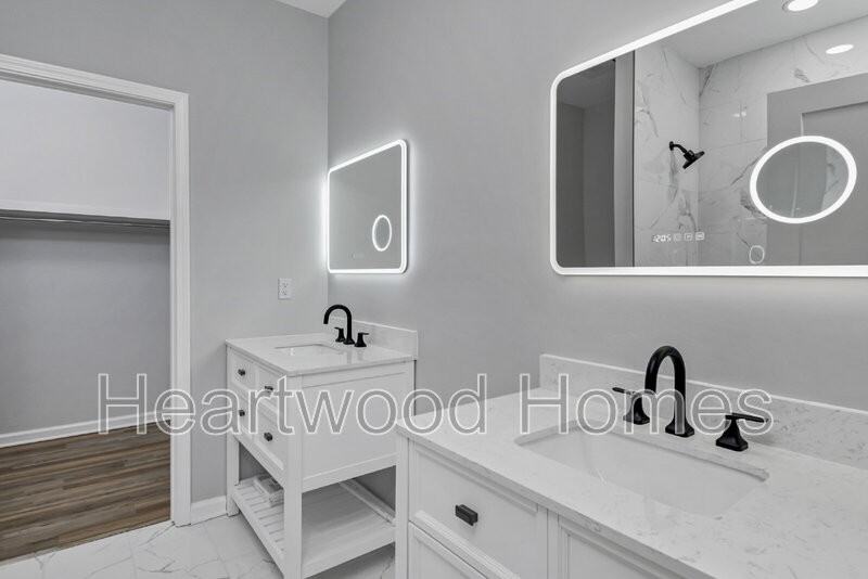 32 Roberson St - Photo 2 of 36