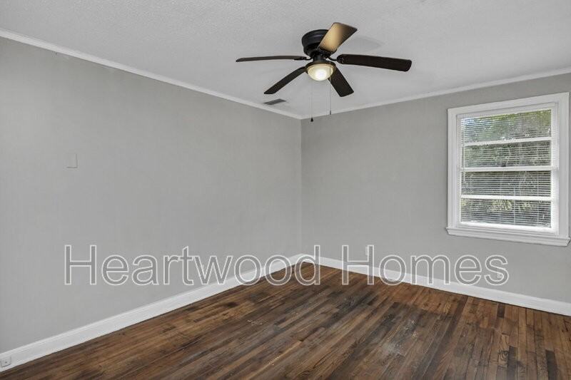 3300 Margrave Rd #B - Photo 3 of 28