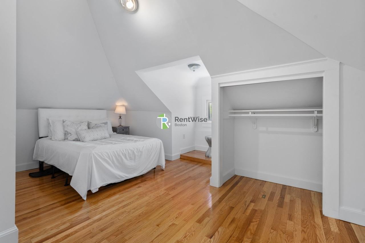 185 Powder House Blvd #2 - Photo 7 of 38