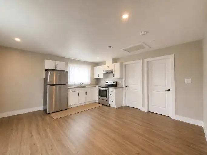 236 Codrington St #ADU - Photo 5 of 16