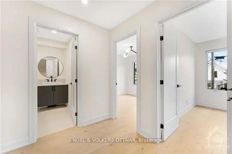 136 Carillon St #A - Photo 5 of 17