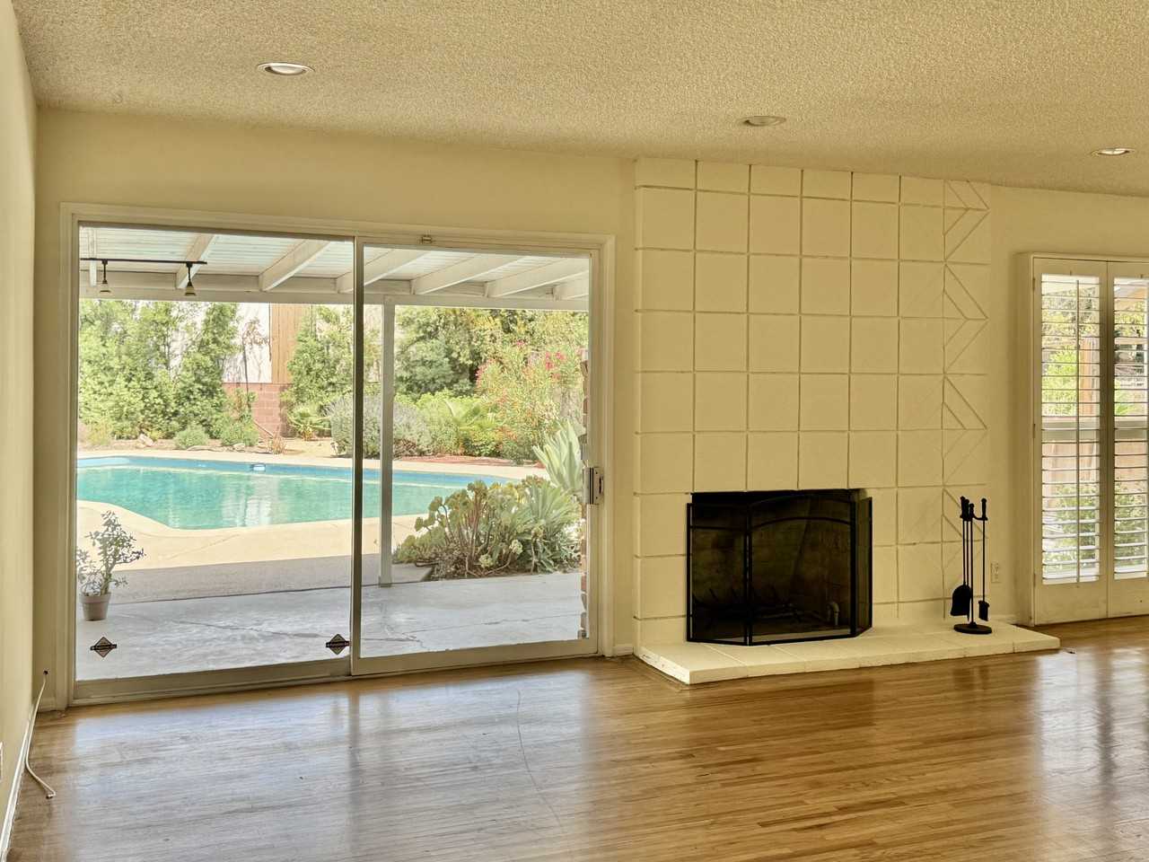 7928 Owensmouth Ave #NA - Photo 5 of 30