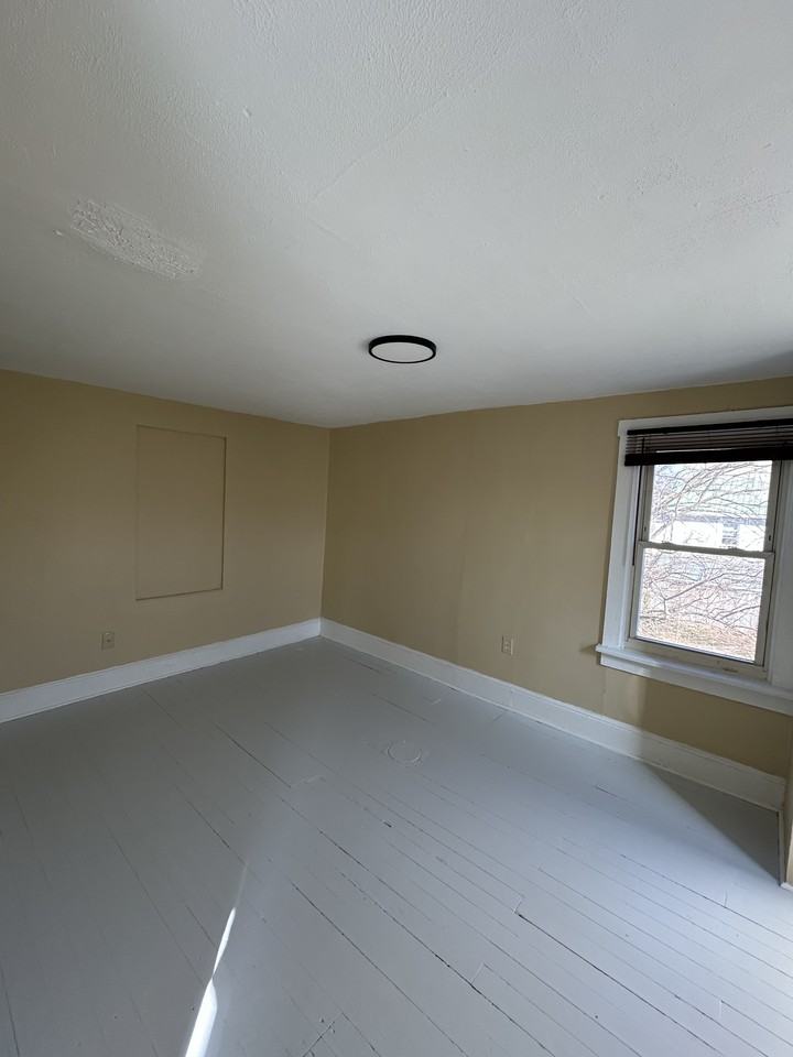 530 Virginia Ave #NA - Photo 5 of 9