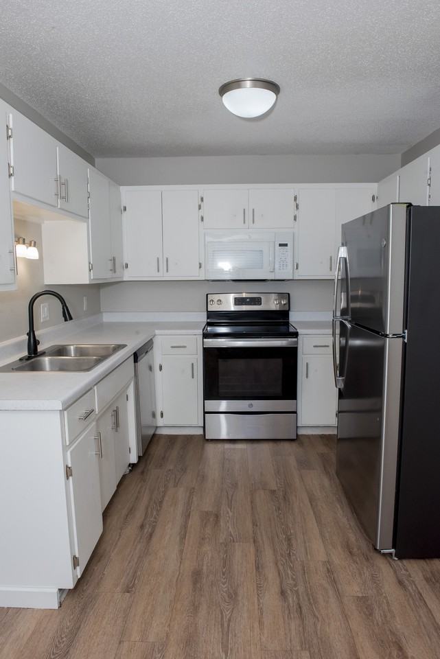 950 5th Ave W - Photo 6 of 20