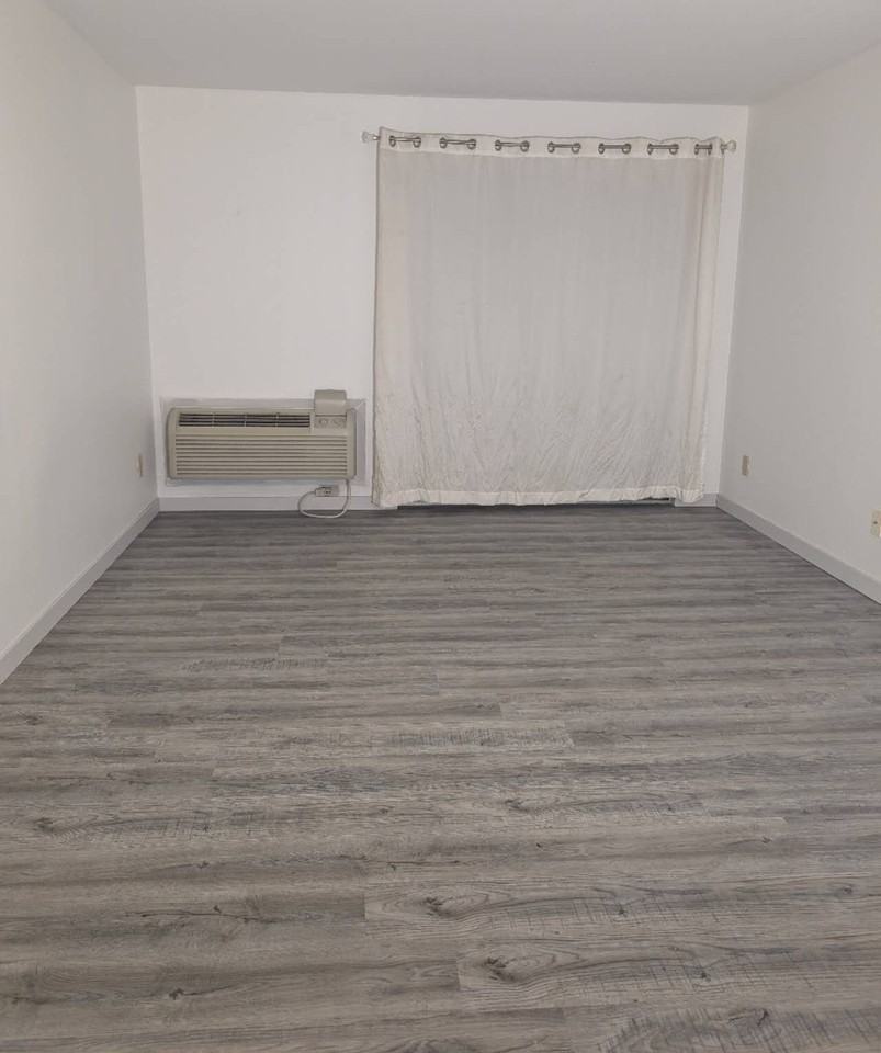 1144 Morraine View Dr #205 - Photo 3 of 12
