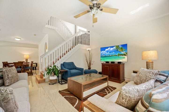 9058 Alexandra Circle - Photo 3 of 8