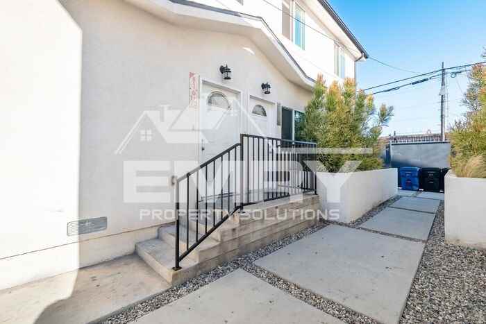 816 N Wilmington Blvd #816 - Photo 3 of 31