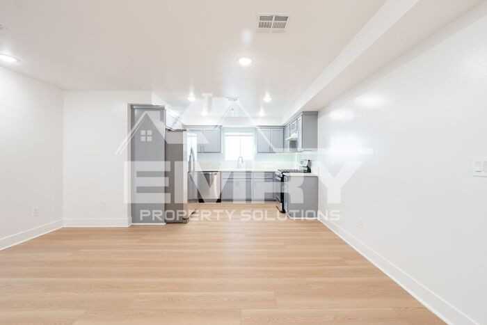 816 N Wilmington Blvd #816 - Photo 7 of 31