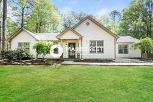 featured image of 250 Richmond Pl