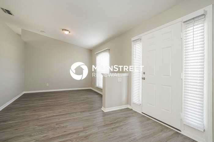 306 Nw 3rd Ln - Photo 3 of 16
