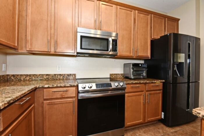 2479 Passamonte Dr - Photo 7 of 23