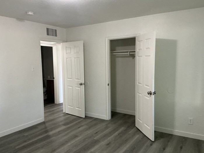 3421 W Campbell Ave - Photo 5 of 6