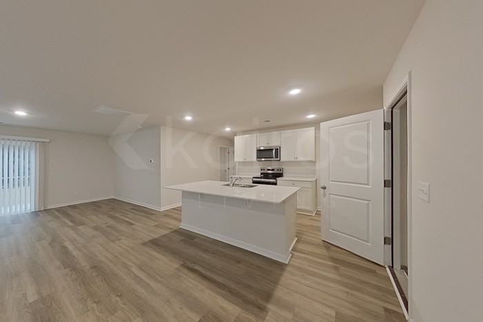 113 Inez Ave - Photo 7 of 32