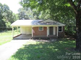 featured image of 208 Crescent Ct