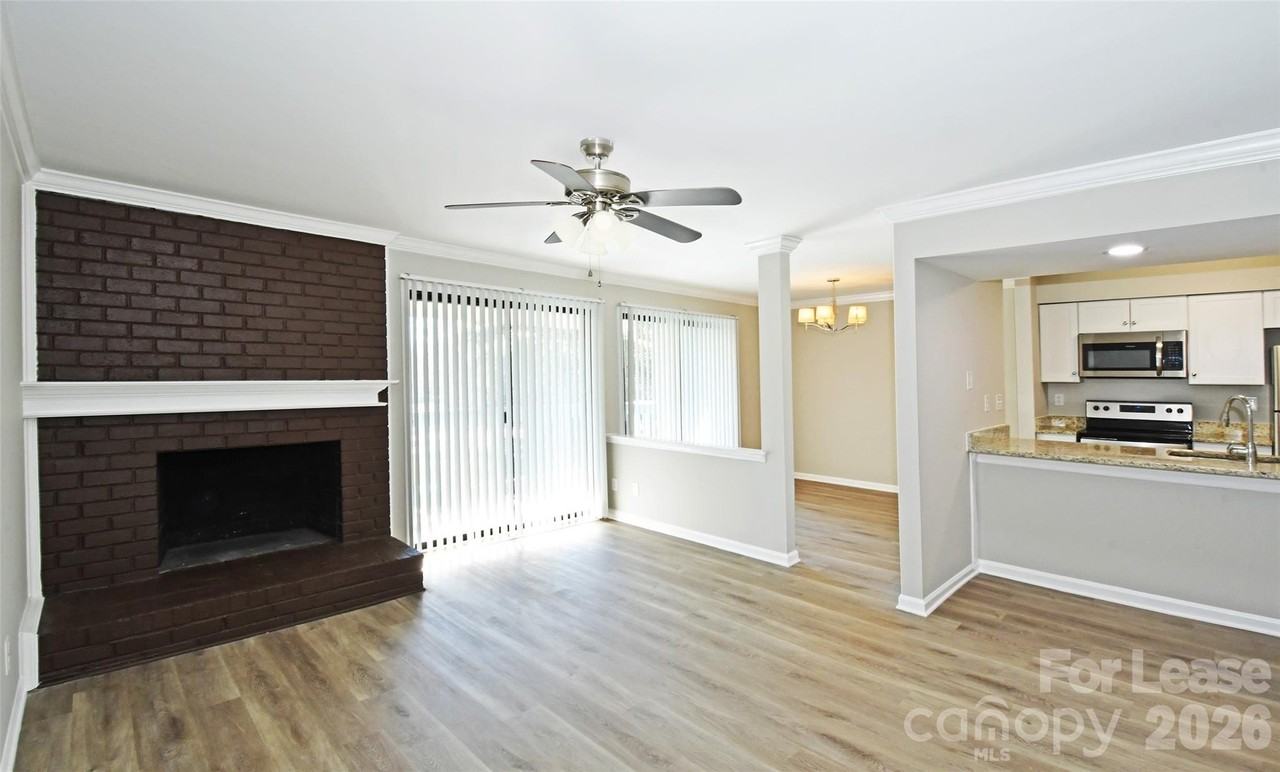 11185 Harrowfield Rd - Photo 2 of 24
