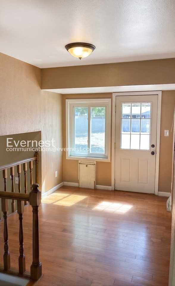 327 10th St - Photo 7 of 27