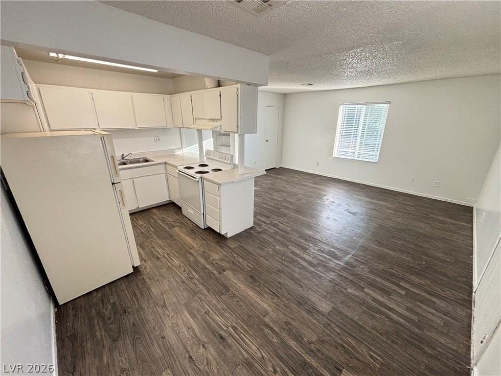 147 Westminster Way #D - Photo 4 of 22