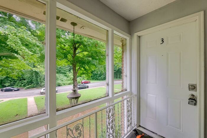 1635 Line Cir #1635 - Photo 5 of 27