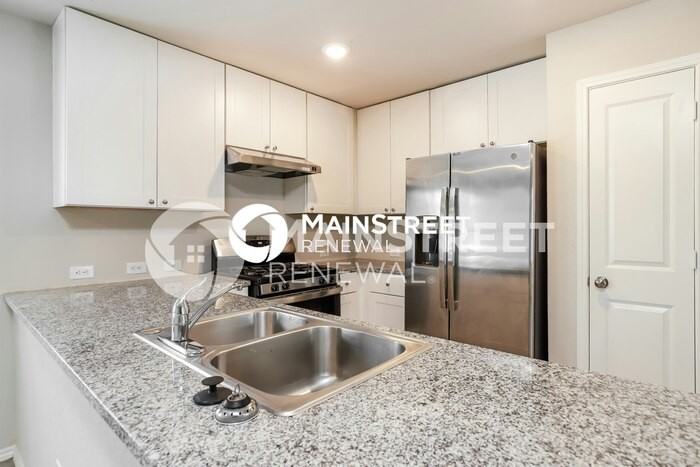 4014 Eutrophic Cir - Photo 4 of 16