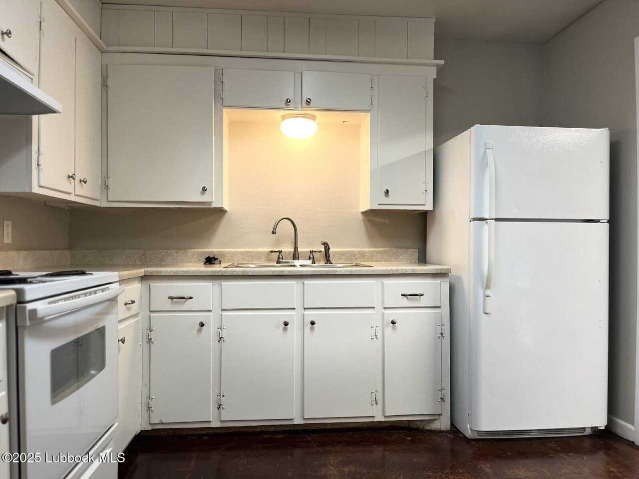 2423 22nd Pl #B - Photo 7 of 15