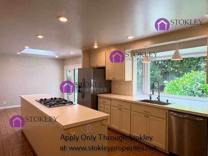 527 Mcbride Dr - Photo 5 of 18