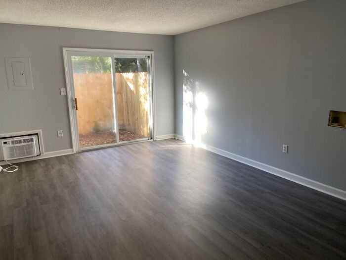 3702 Penny St Sw #B - Photo 6 of 11