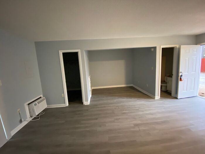 3702 Penny St Sw #B - Photo 7 of 11