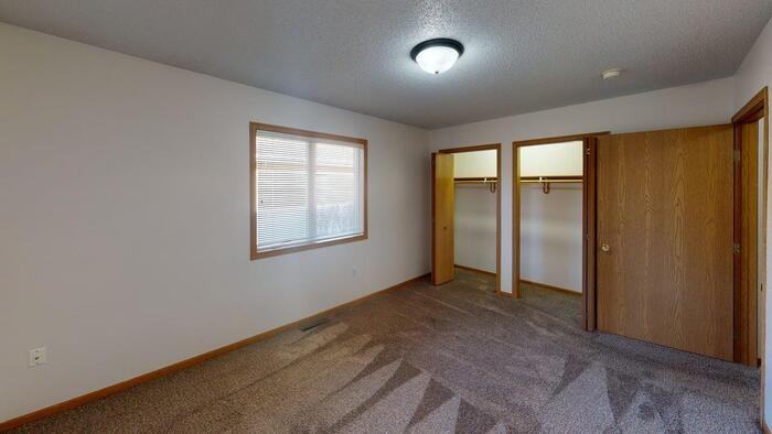 312 S 13th St - Photo 7 of 10