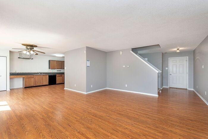 1943 Dutch Elm Dr - Photo 6 of 25