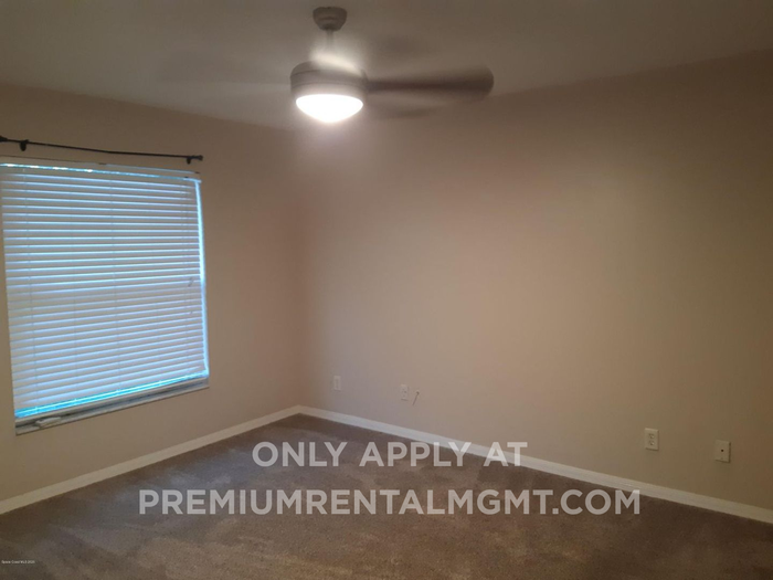 5937 Aires Ave - Photo 5 of 12