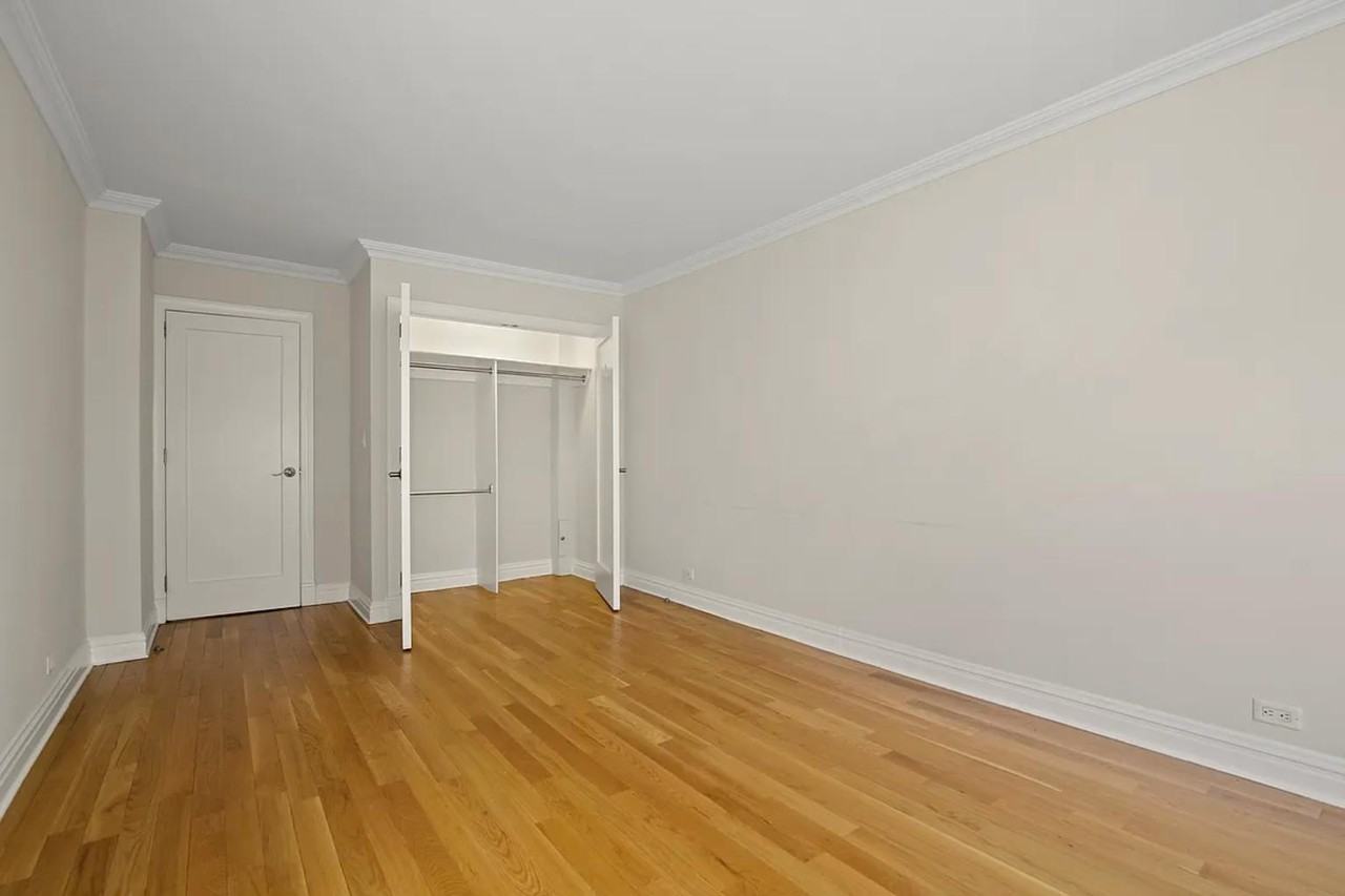 E 33rd St #8F - Photo 5 of 5