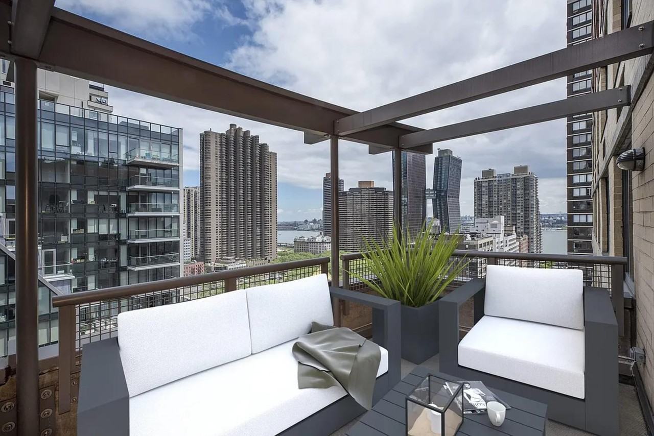 E 34th St #2207 - Photo 2 of 7