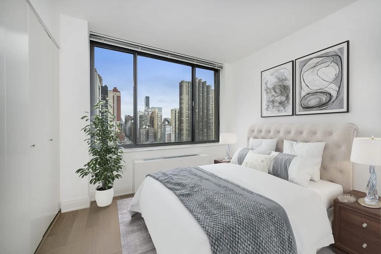 E 34th St #2207 - Photo 3 of 7