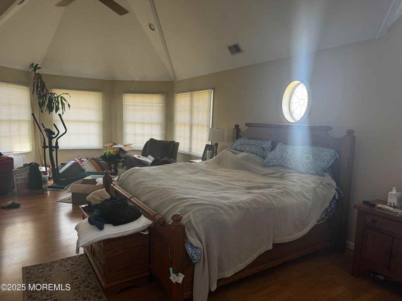 1709 Maple St - Photo 5 of 21