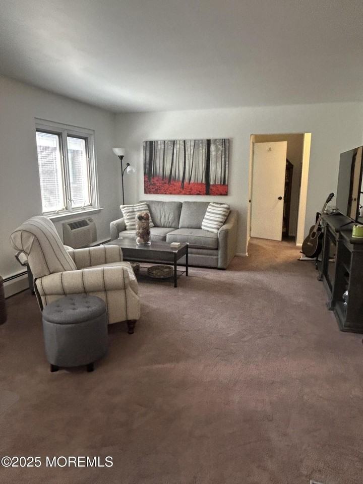 204 Manor E - Photo 3 of 16