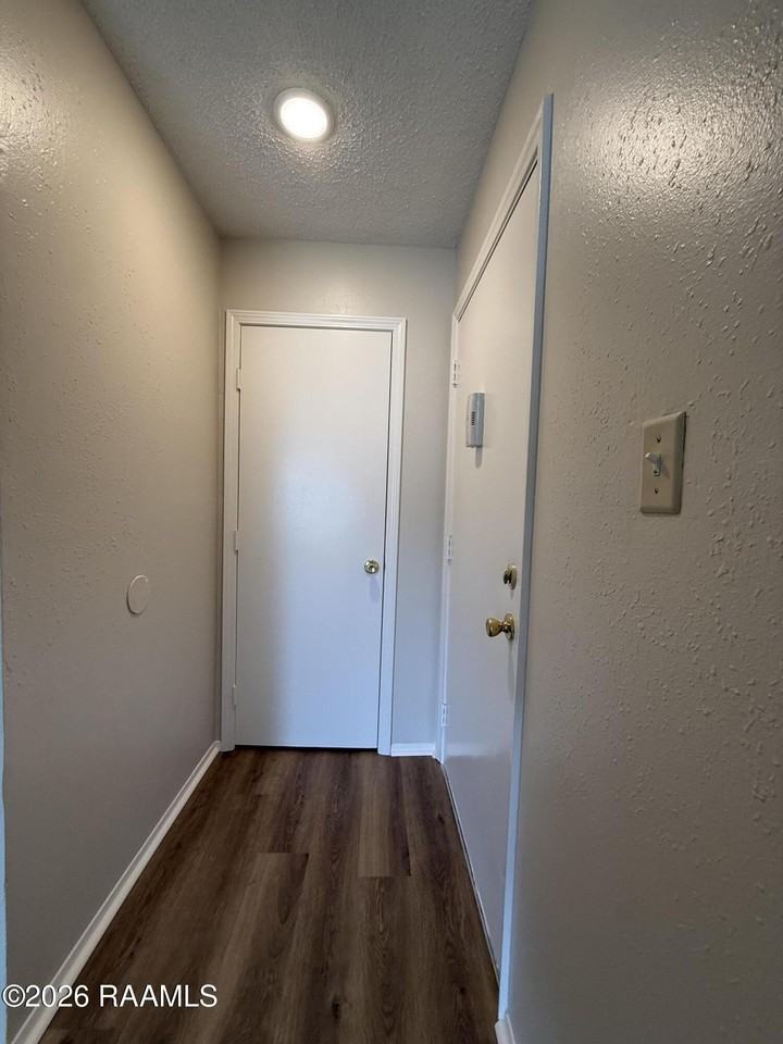 200 High Meadows Blvd #221 - Photo 3 of 22