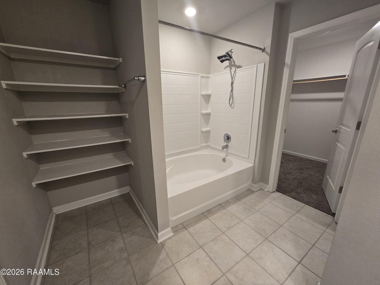 118 Eagle Lake Dr - Photo 6 of 9