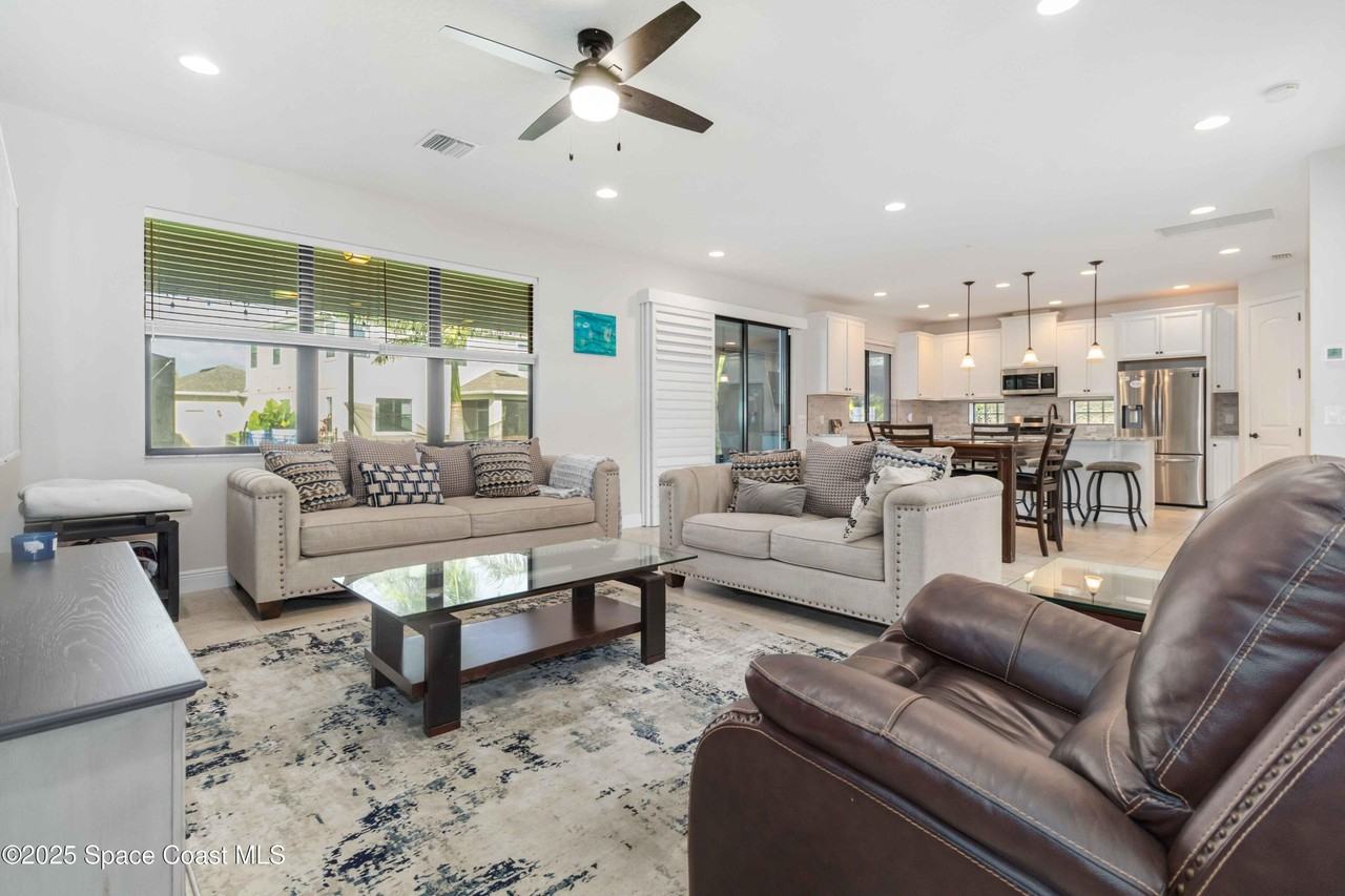 8212 Paragrass Ave - Photo 7 of 40