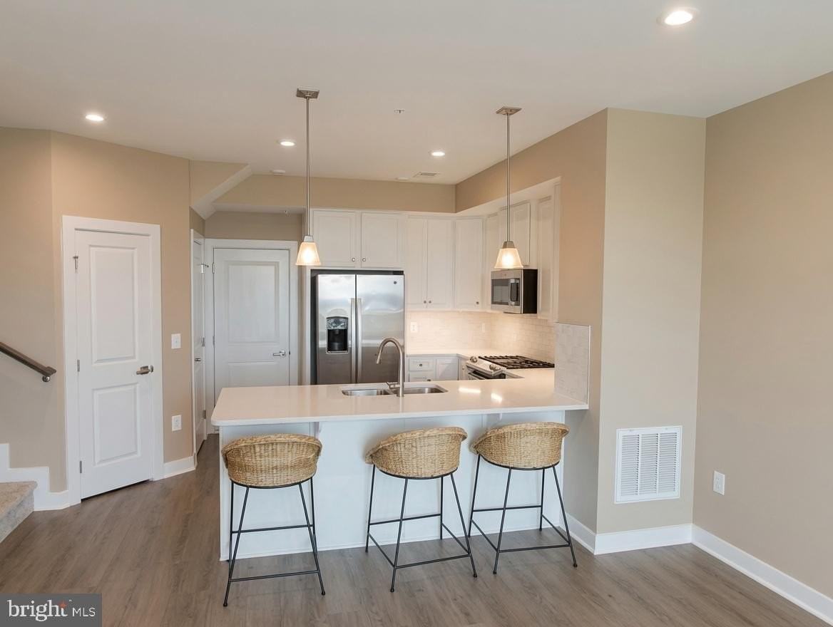 1686 Kirkman St - Photo 4 of 14