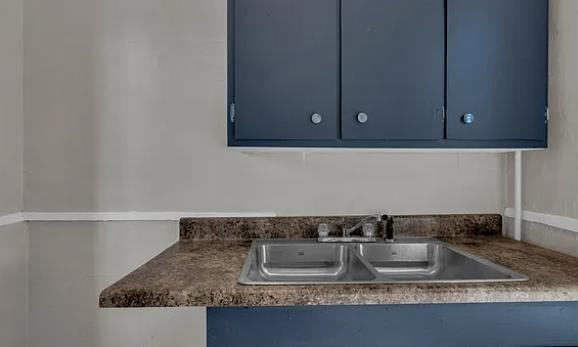 610 3rd Ave South - Photo 6 of 10