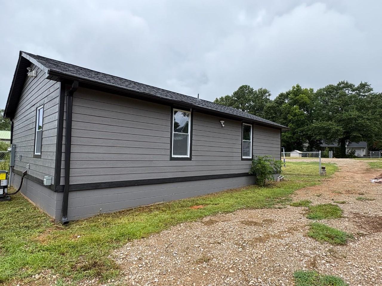 201 Fort Shoals Rd - Photo 2 of 18