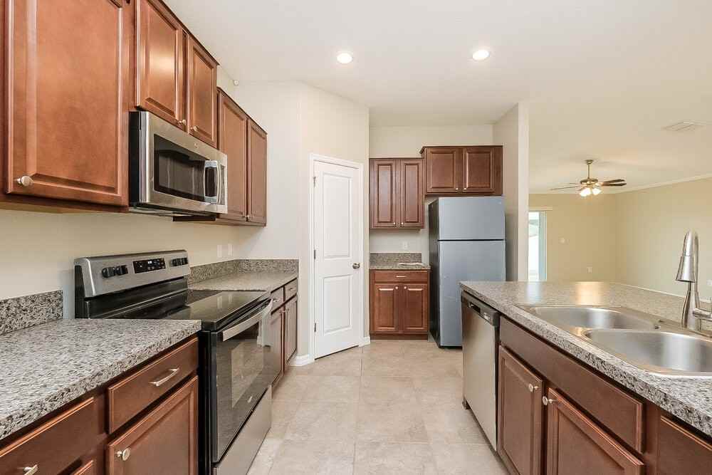204 Archcliffe Point Pl - Photo 7 of 16