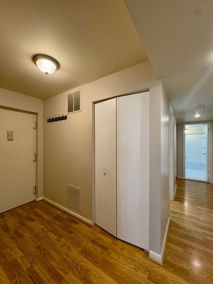 4 Brooking Ct - Photo 2 of 19