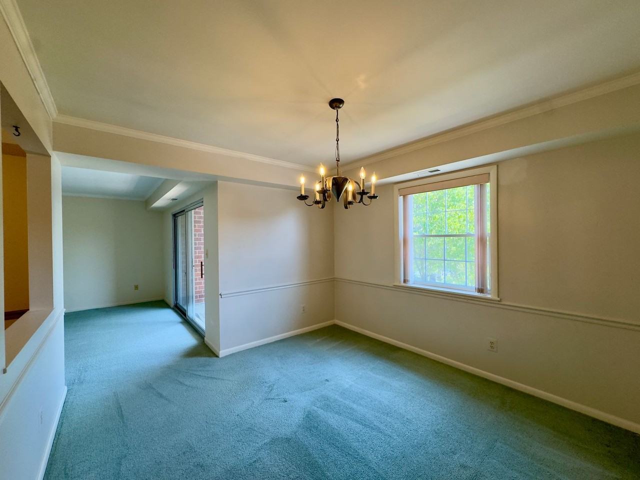 4 Brooking Ct - Photo 5 of 19