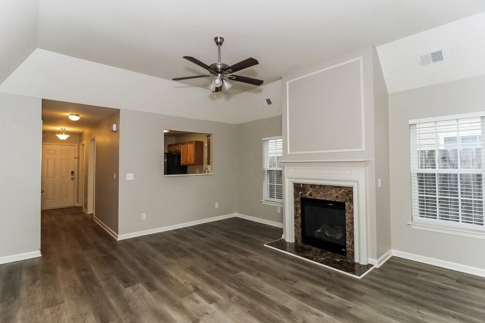 254 Highland Falls Blvd - Photo 4 of 16