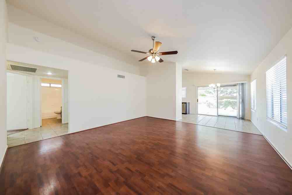8449 W Wethersfield Rd - Photo 3 of 16