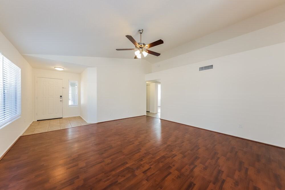 8449 W Wethersfield Rd - Photo 6 of 16