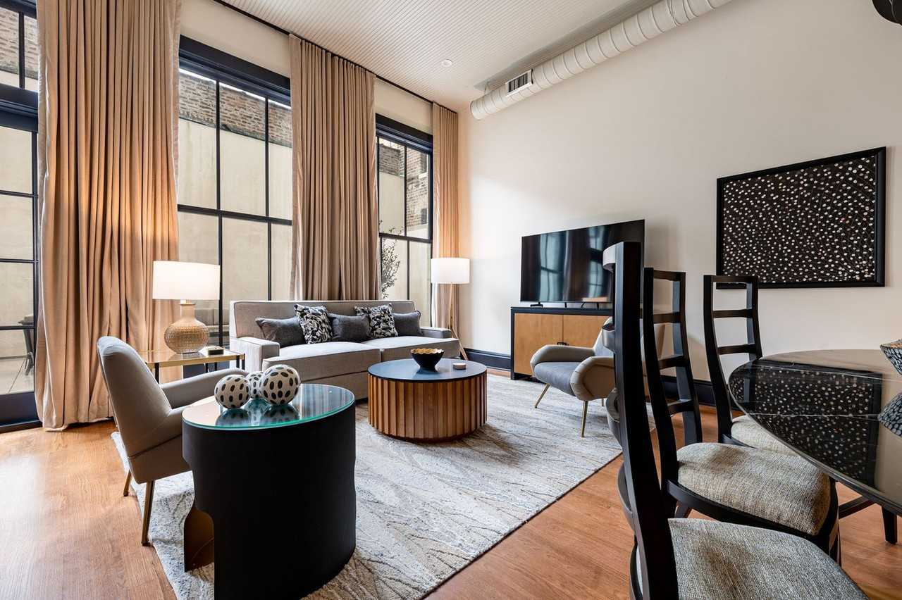 1011 Canal Street - Photo 4 of 29