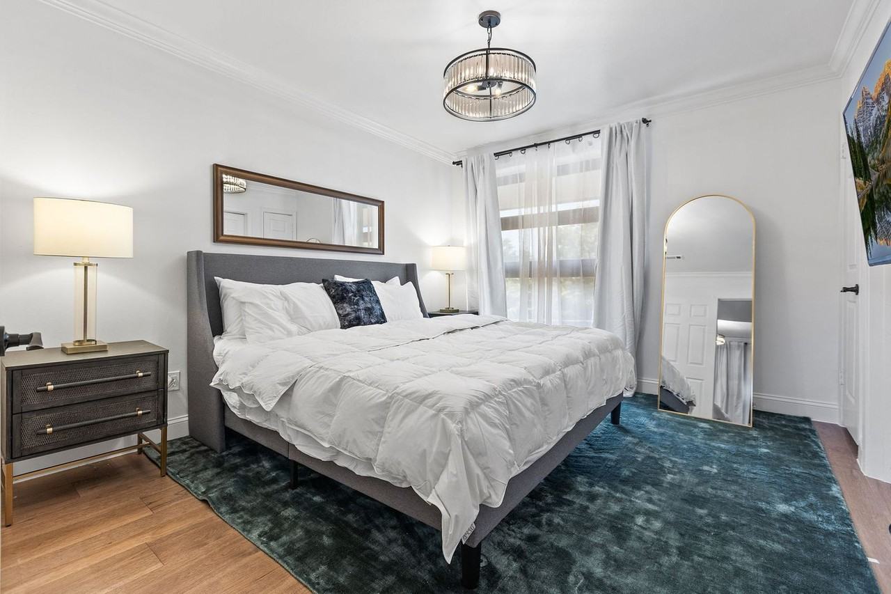 6011 Gaston Ave #1571791P - Photo 4 of 49